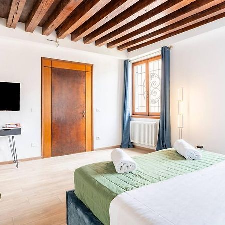 Venice Luxury Suites Dış mekan fotoğraf