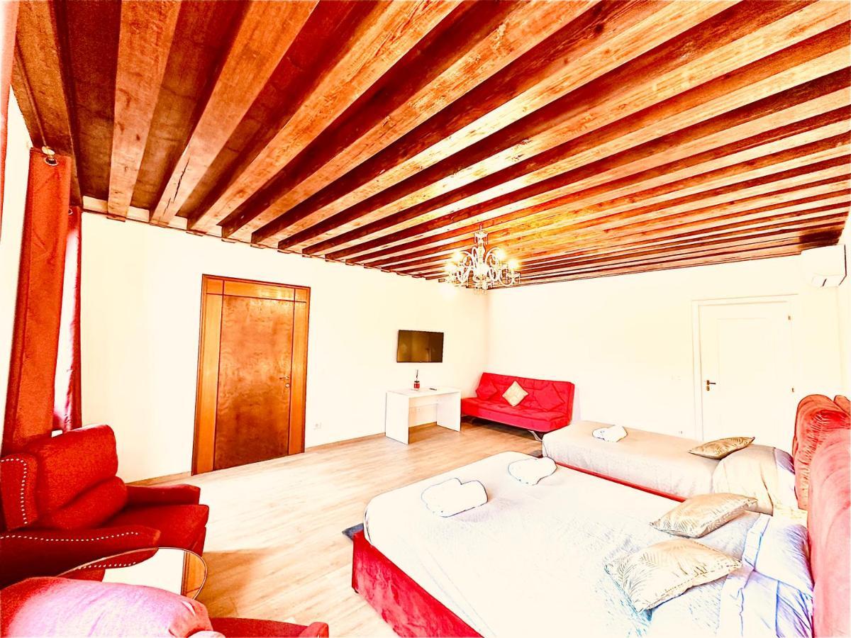 Venice Luxury Suites Dış mekan fotoğraf