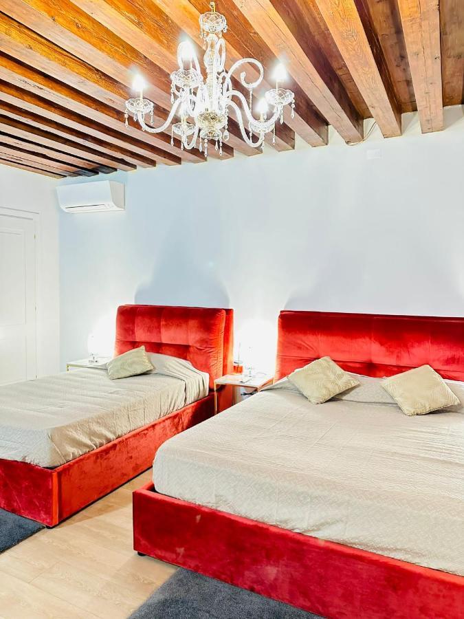 Venice Luxury Suites Dış mekan fotoğraf