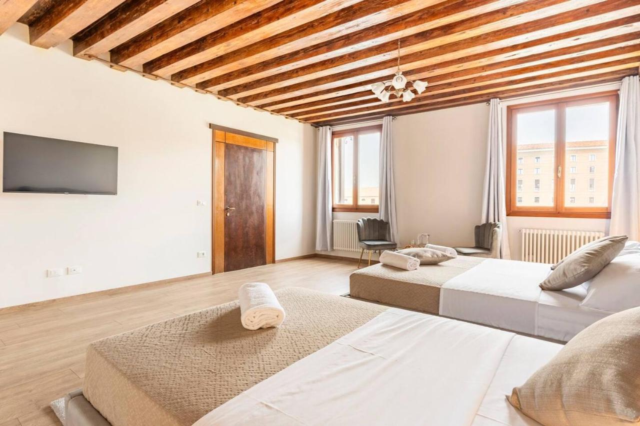 Venice Luxury Suites Dış mekan fotoğraf