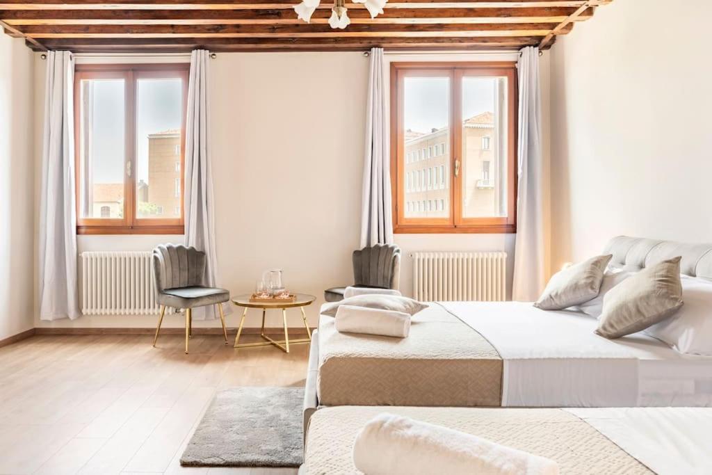 Venice Luxury Suites Dış mekan fotoğraf